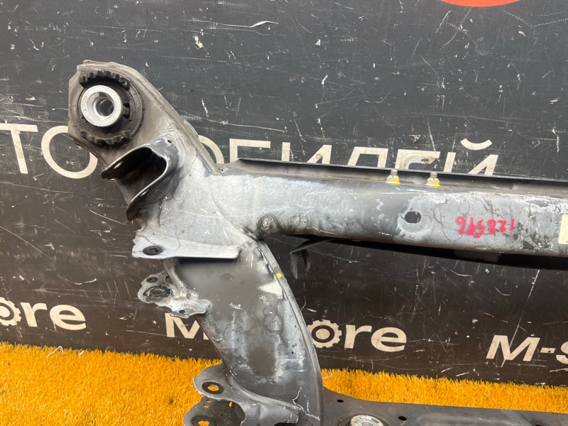 Балка поперечная (подрамник), 33000 рублей, Красноярск