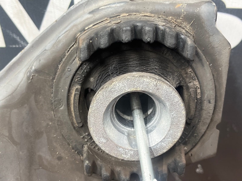 Балка поперечная (подрамник), 33000 рублей, Красноярск