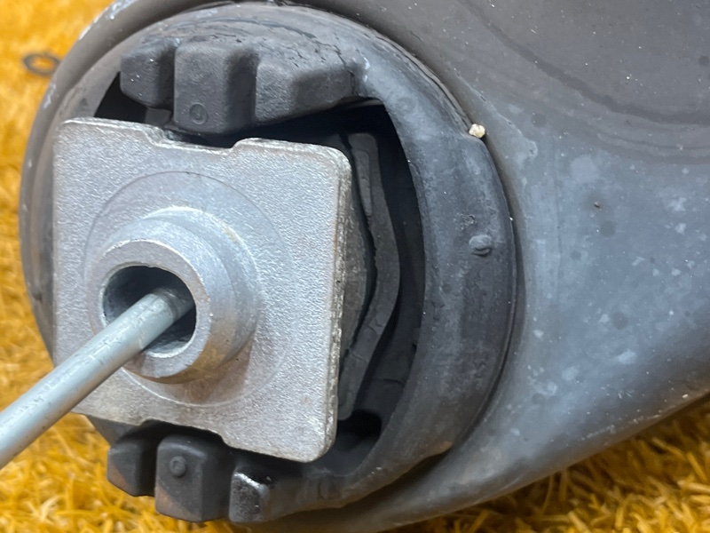 Балка поперечная (подрамник), 33000 рублей, Красноярск