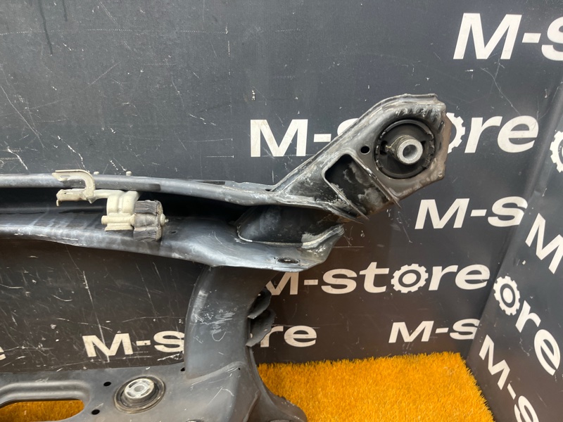 Балка поперечная (подрамник), 33000 рублей, Красноярск