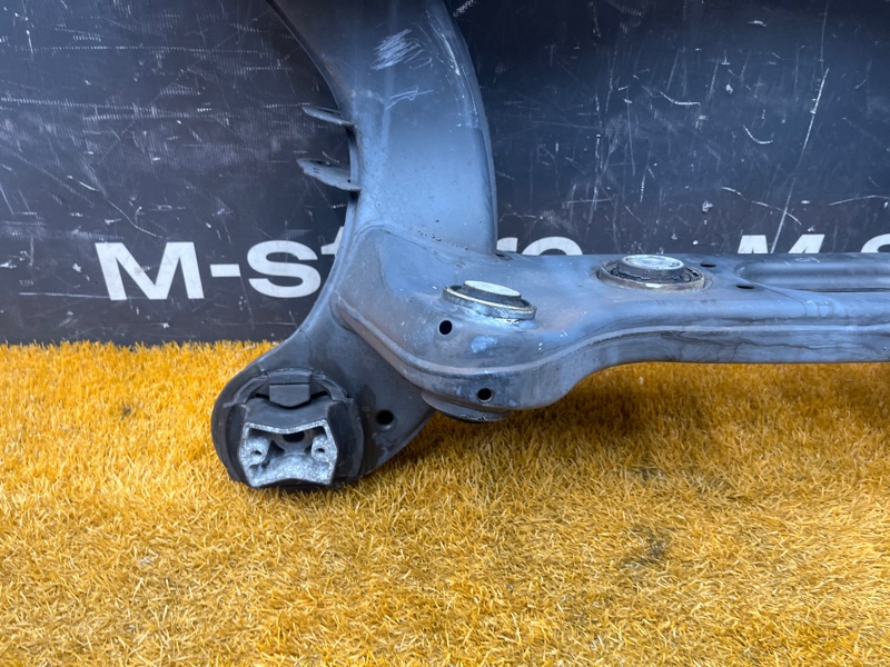 Балка поперечная (подрамник), 33000 рублей, Красноярск