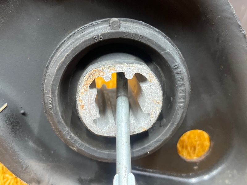 Балка поперечная (подрамник), 6000 рублей, Красноярск