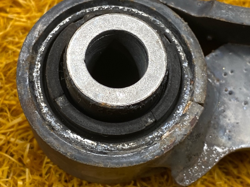 Рычаг подвески верхний, 1500 рублей, Красноярск