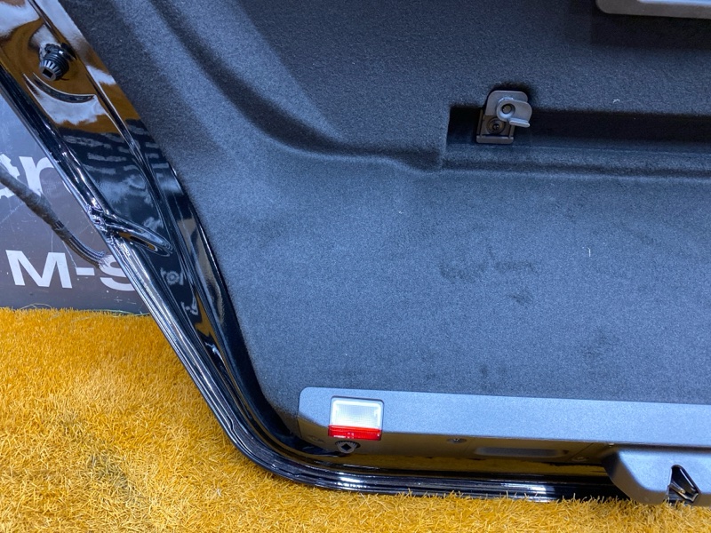 крышка багажника, 8000 рублей, Красноярск