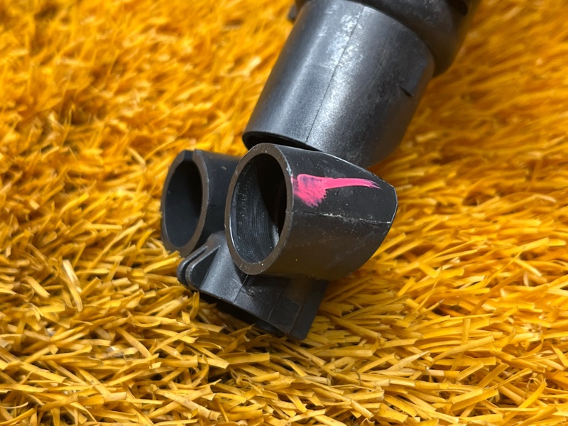 Форсунка омывателя фары, 1000 рублей, Красноярск