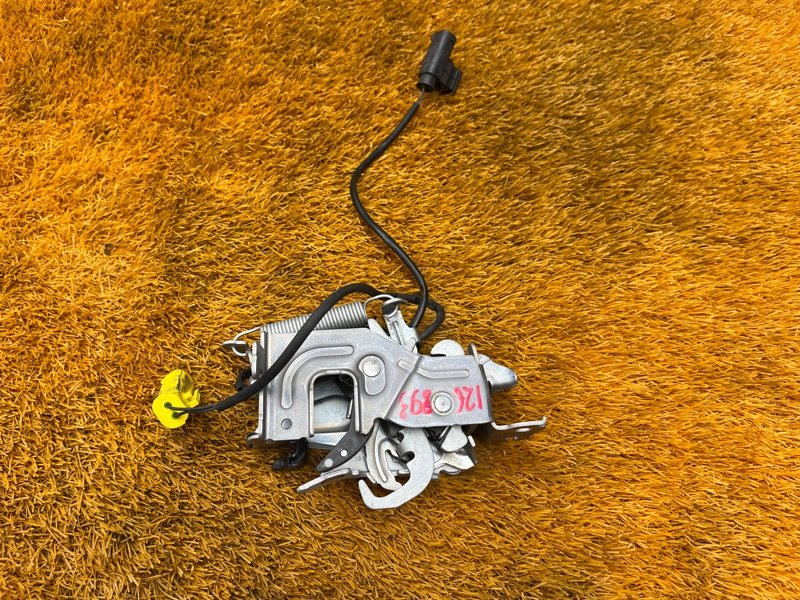 замок капота, 15000 рублей, Красноярск