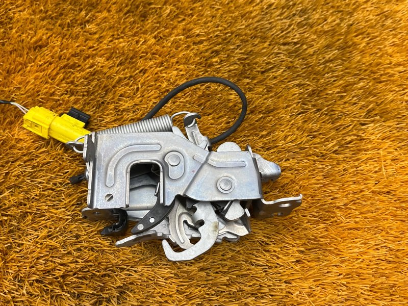 замок капота, 15000 рублей, Красноярск