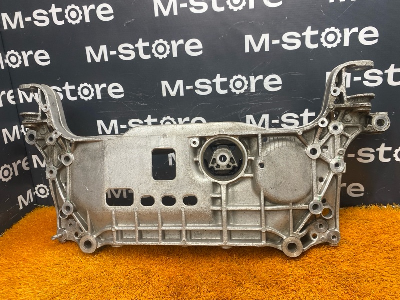 Балка поперечная (подрамник), 4500 рублей, Красноярск