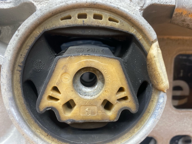 Балка поперечная (подрамник), 4500 рублей, Красноярск