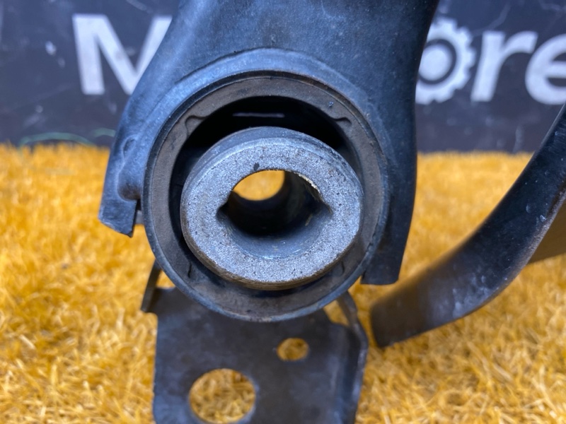 Балка поперечная (подрамник), 28000 рублей, Красноярск