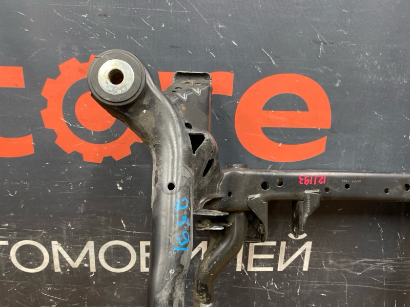 Балка поперечная (подрамник), 28000 рублей, Красноярск