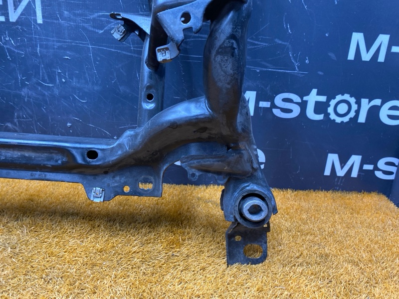 Балка поперечная (подрамник), 28000 рублей, Красноярск