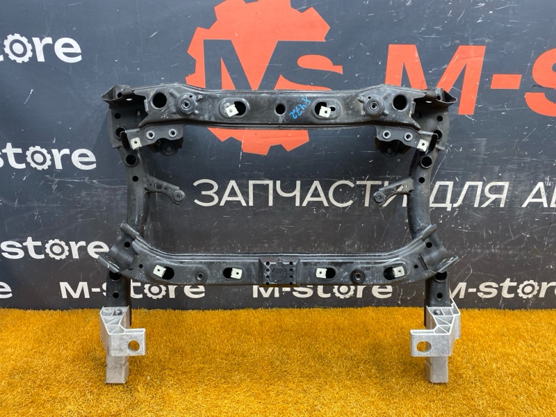 Балка поперечная (подрамник), 27000 рублей, Красноярск