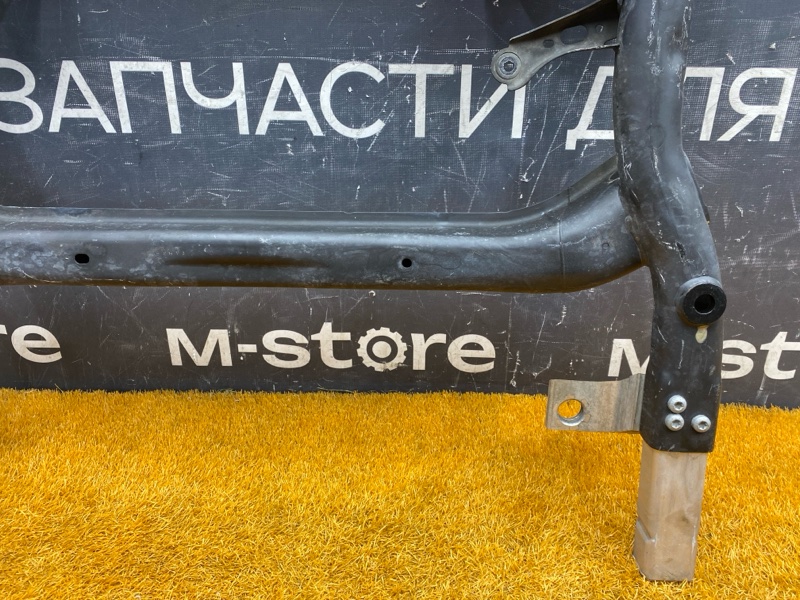 Балка поперечная (подрамник), 27000 рублей, Красноярск