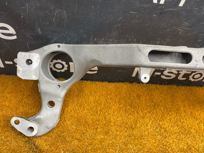 Балка поперечная (подрамник), 7000 рублей, Красноярск