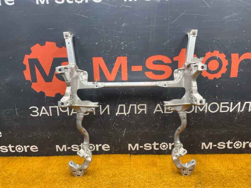 Балка поперечная (подрамник), 37000 рублей, Красноярск