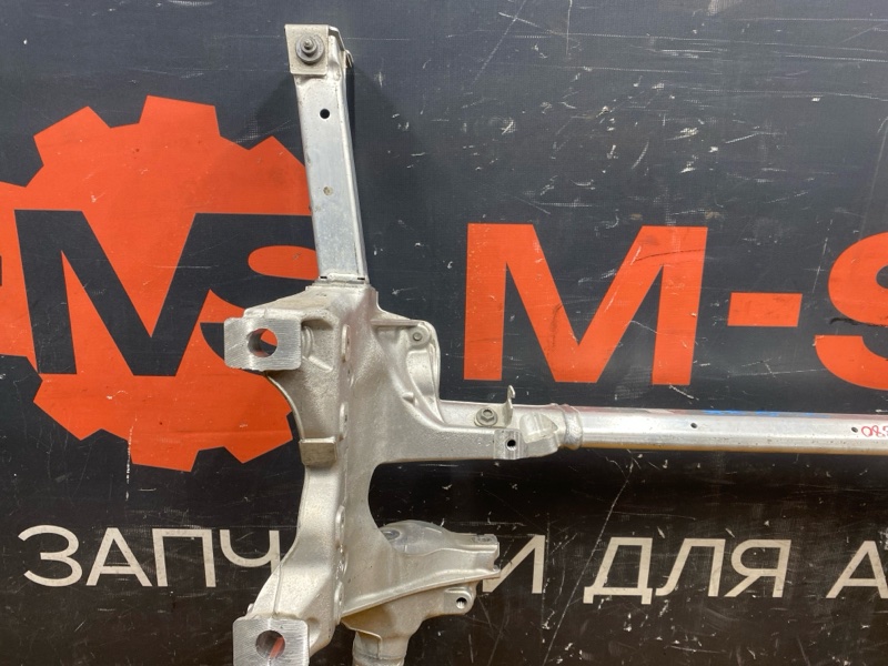 Балка поперечная (подрамник), 37000 рублей, Красноярск