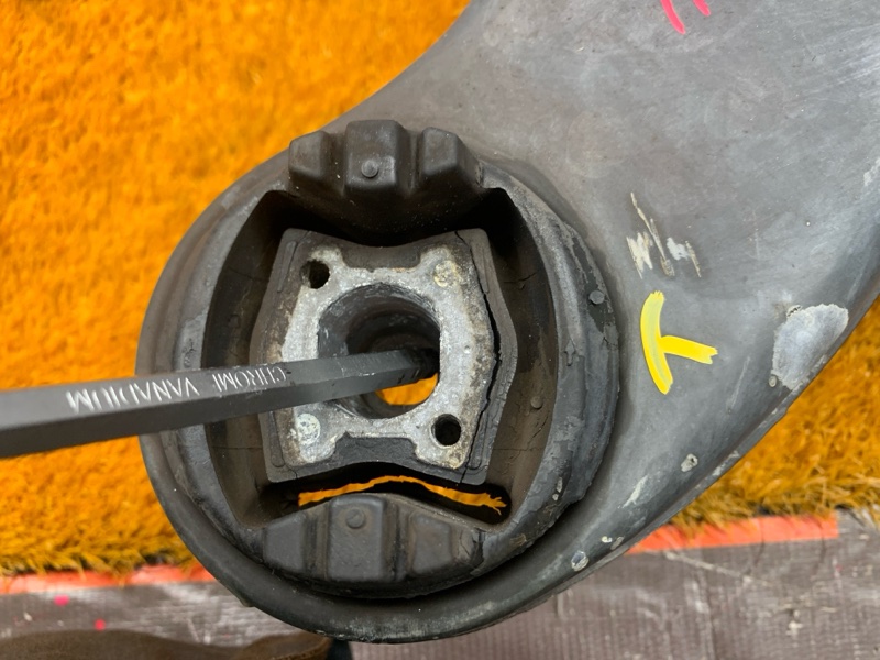 Балка поперечная (подрамник), 33000 рублей, Красноярск