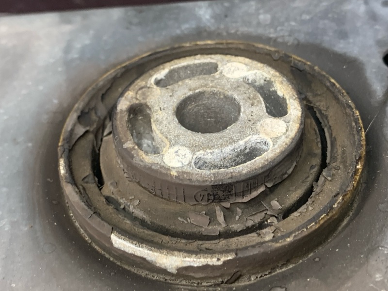 Балка поперечная (подрамник), 33000 рублей, Красноярск