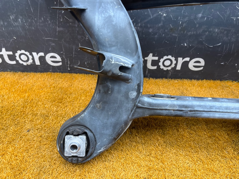 Балка поперечная (подрамник), 35000 рублей, Красноярск