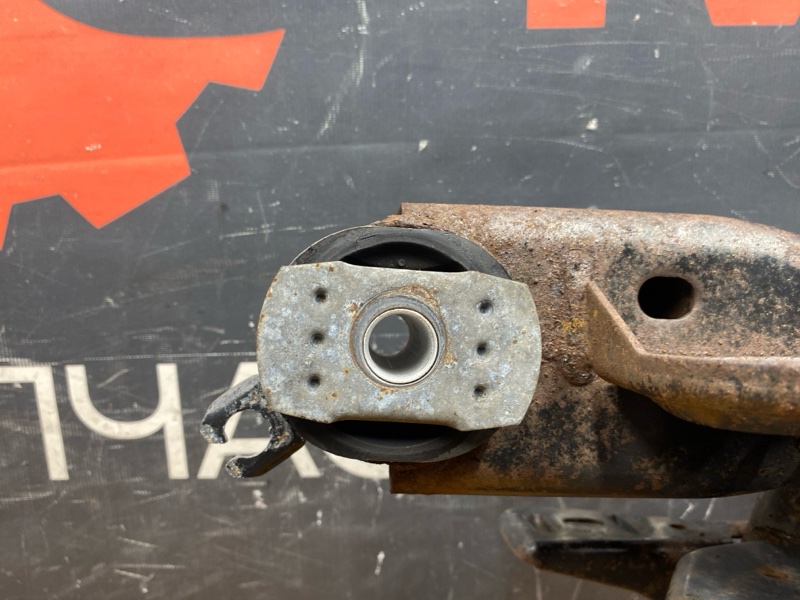 Балка поперечная (подрамник), 2500 рублей, Красноярск