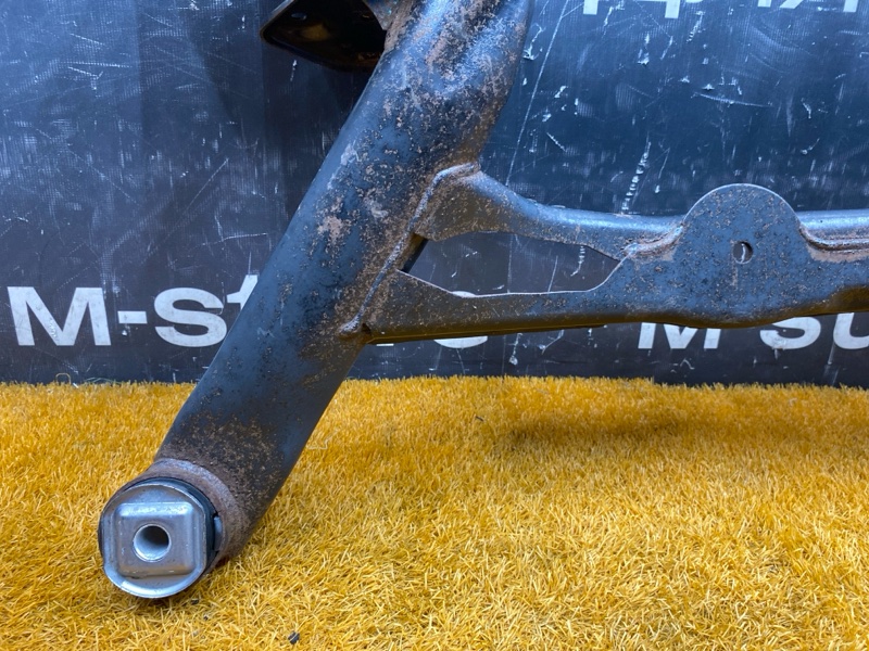 Балка поперечная (подрамник), 2500 рублей, Красноярск