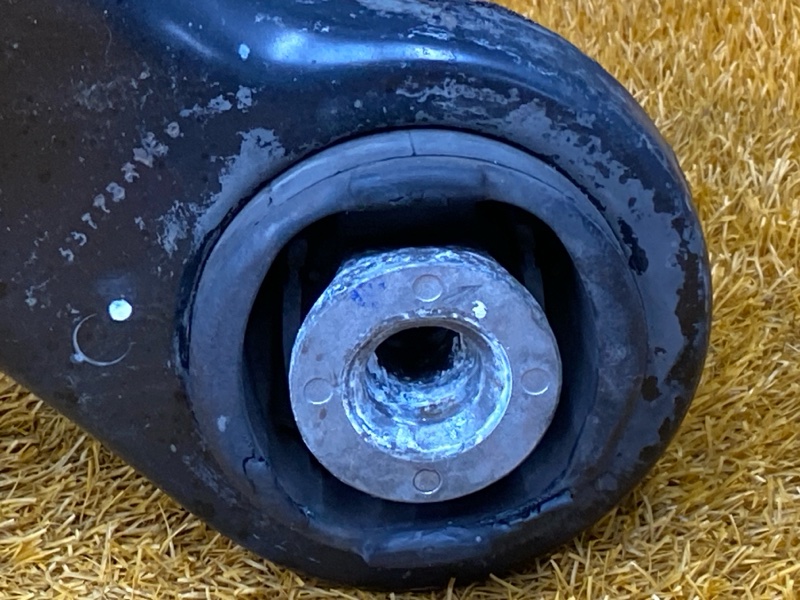 Балка поперечная (подрамник), 4000 рублей, Красноярск