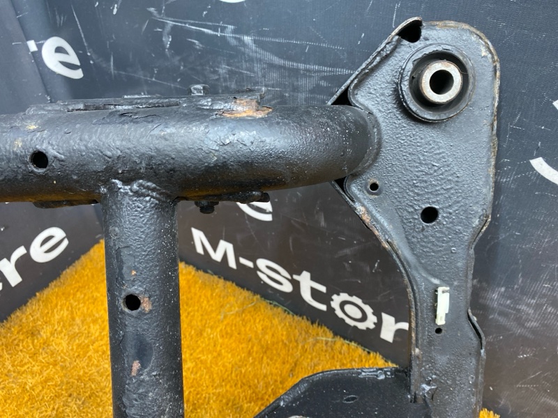 Кронштейн КПП, 2000 рублей, Красноярск