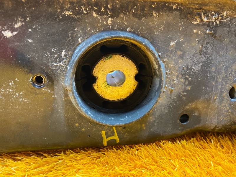 Балка поперечная (подрамник), 3000 рублей, Красноярск