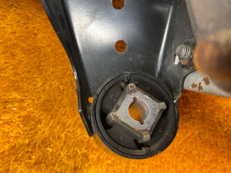 Балка поперечная (подрамник), 3000 рублей, Красноярск