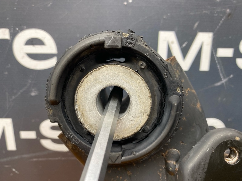 Балка поперечная (подрамник), 2000 рублей, Красноярск