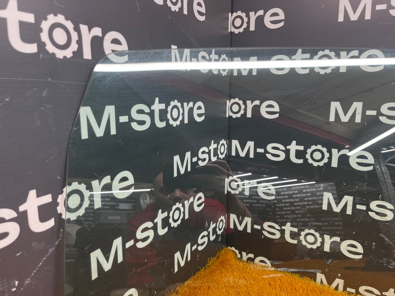 Стекло боковое, 1800 рублей, Красноярск