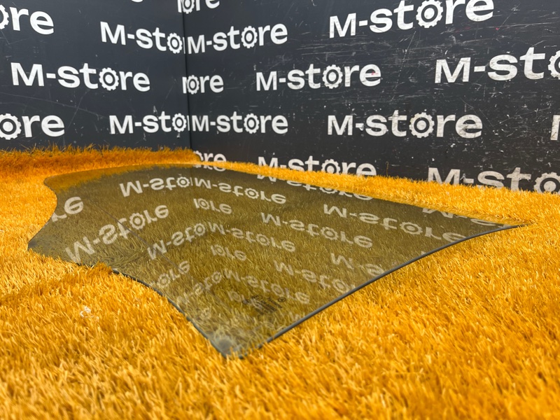 Стекло боковое, 1800 рублей, Красноярск