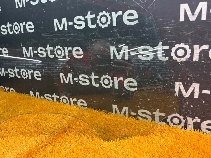 Стекло боковое, 2000 рублей, Красноярск