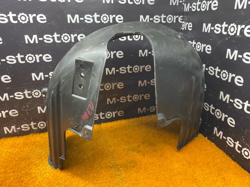 подкрылок, 700 рублей, Красноярск