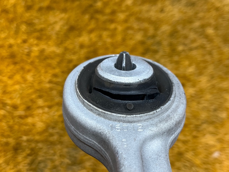 Рычаг подвески верхний, 500 рублей, Красноярск