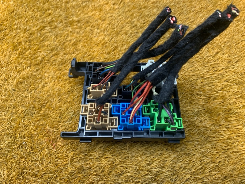 Кронштейн блока реле, 1000 рублей, Красноярск