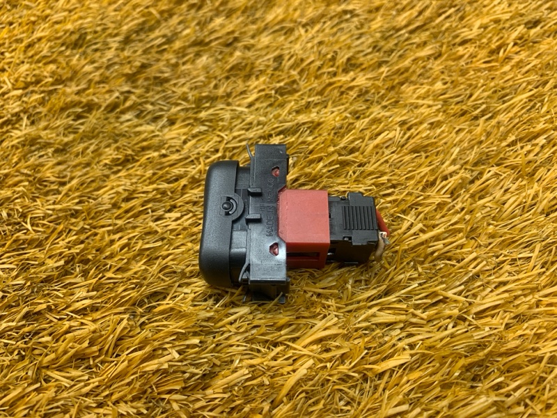 кнопка складывания зеркал, 500 рублей, Красноярск