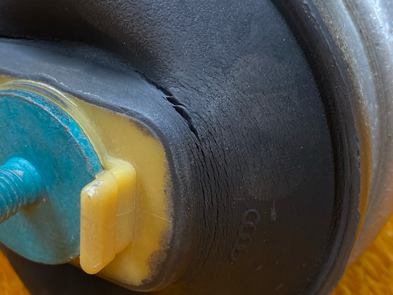 подушка двигателя, 1500 рублей, Красноярск