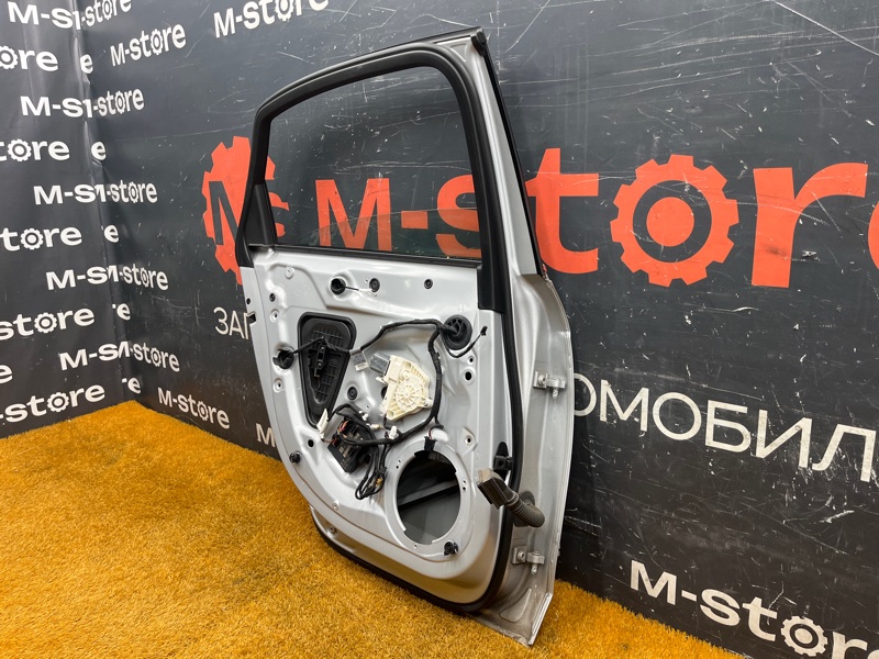 дверь, 10000 рублей, Красноярск