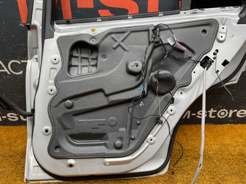 дверь, 10000 рублей, Красноярск