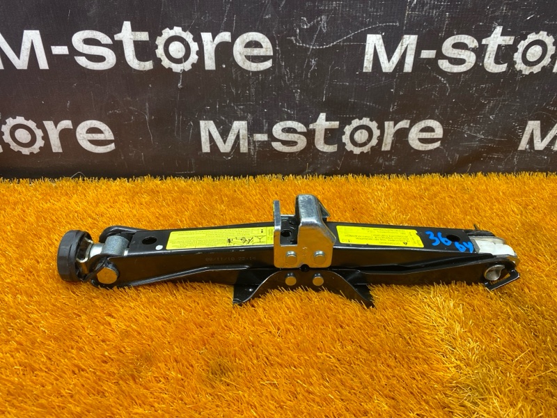 домкрат, 2000 рублей, Красноярск