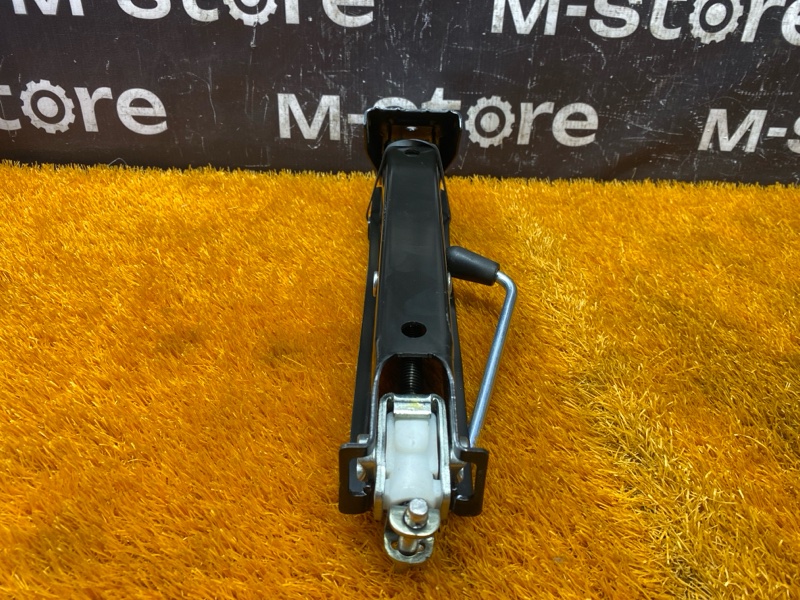 домкрат, 2500 рублей, Красноярск