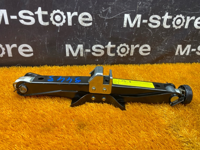 домкрат, 2000 рублей, Красноярск