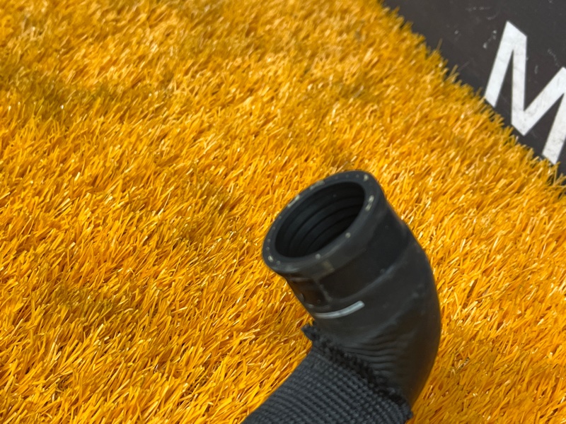 Патрубок системы охлаждения, 1000 рублей, Красноярск