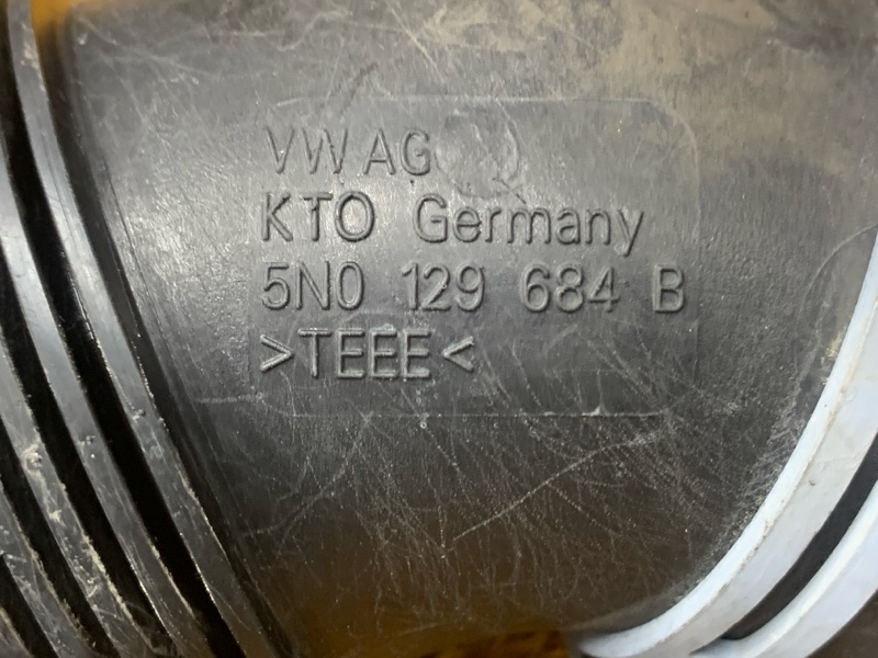 патрубок воздушного фильтра, 500 рублей, Красноярск