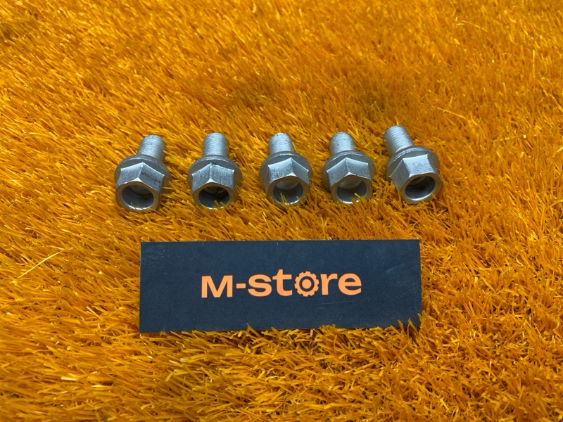 болт колесный, 600 рублей, Красноярск