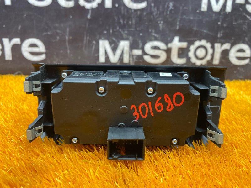 Переключатель света фар, 1000 рублей, Красноярск