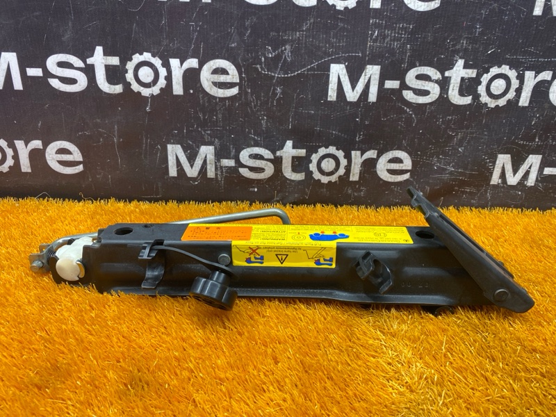 домкрат, 2500 рублей, Красноярск