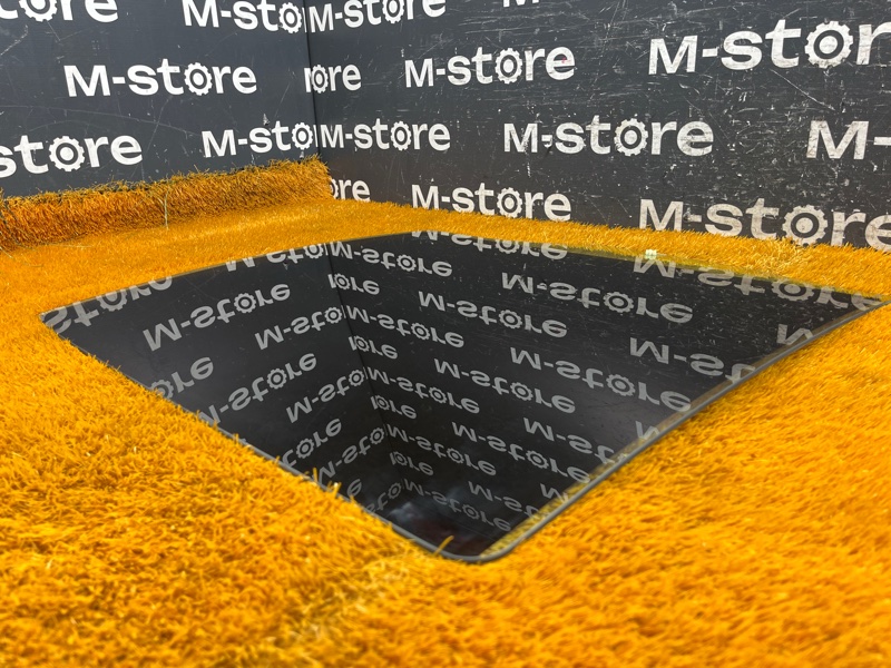 Стекло боковое, 700 рублей, Красноярск